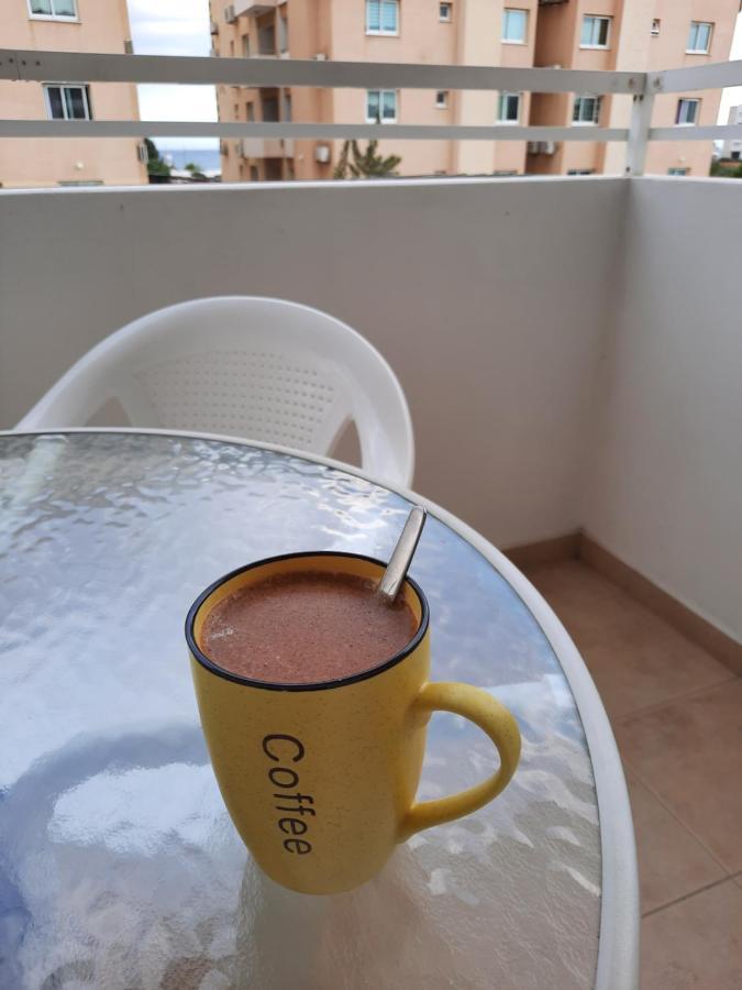 Large Apt 2 Bedrooms Sea View & 2 Balconies Larnaca Dış mekan fotoğraf