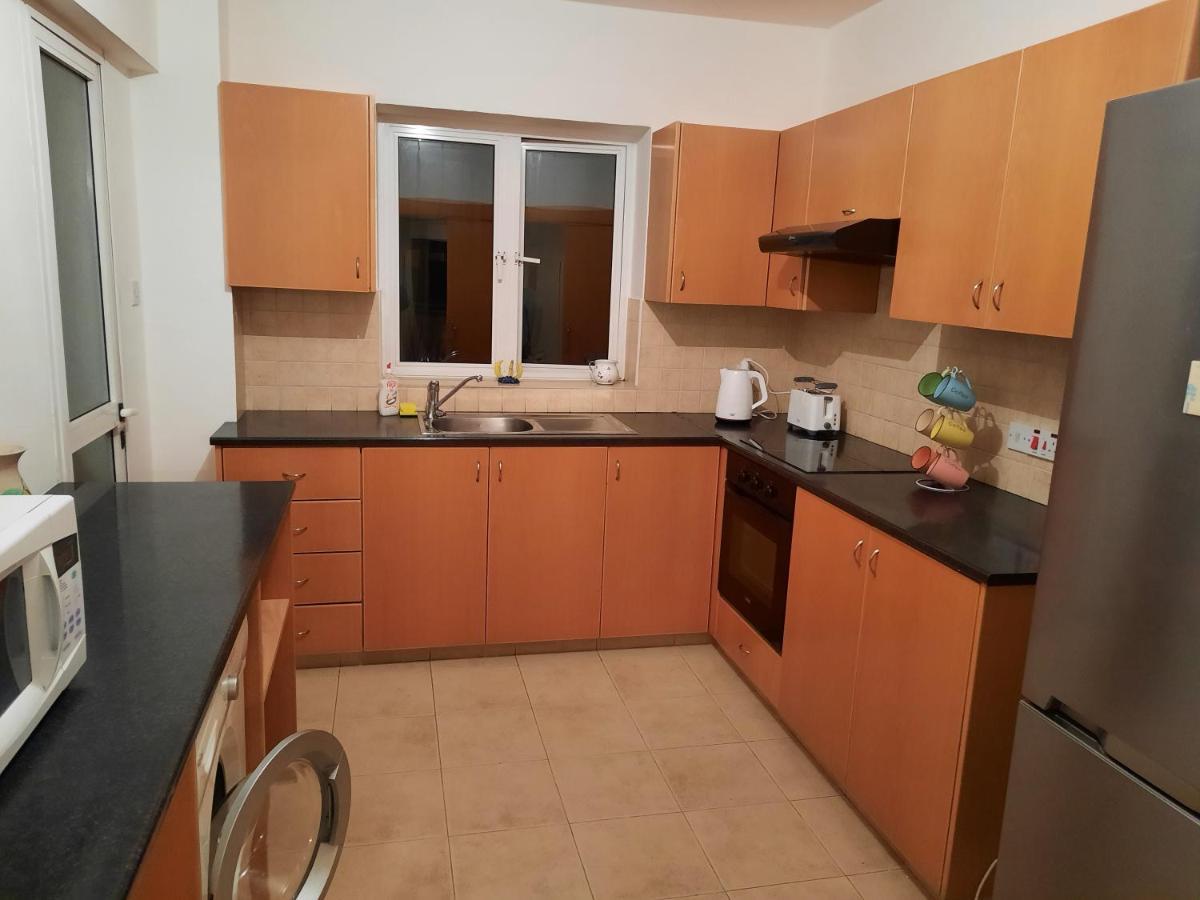 Large Apt 2 Bedrooms Sea View & 2 Balconies Larnaca Dış mekan fotoğraf