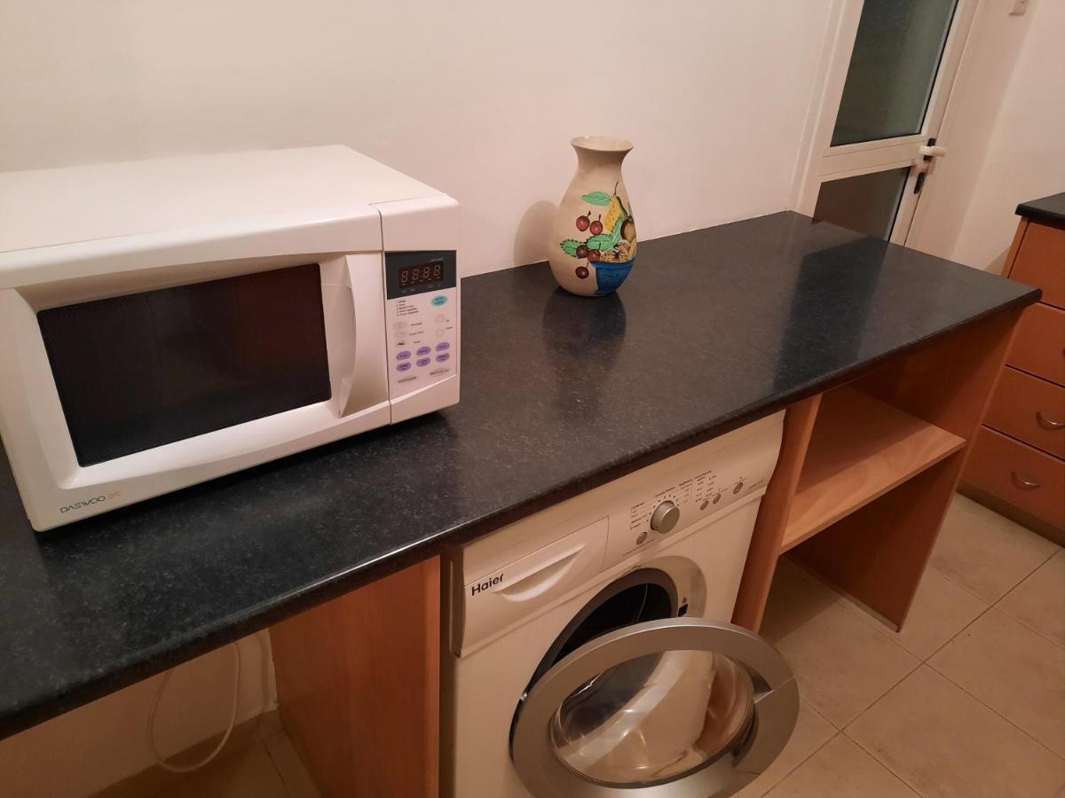 Large Apt 2 Bedrooms Sea View & 2 Balconies Larnaca Dış mekan fotoğraf