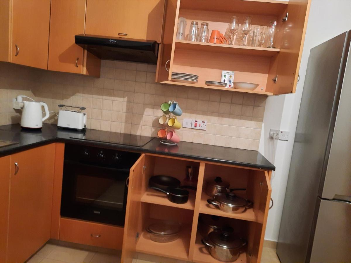 Large Apt 2 Bedrooms Sea View & 2 Balconies Larnaca Dış mekan fotoğraf