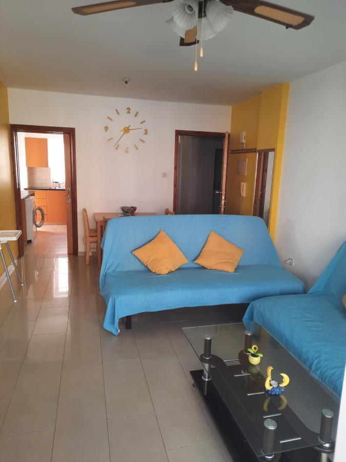 Large Apt 2 Bedrooms Sea View & 2 Balconies Larnaca Dış mekan fotoğraf