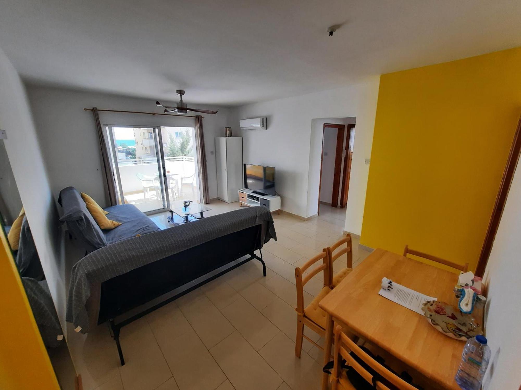 Large Apt 2 Bedrooms Sea View & 2 Balconies Larnaca Dış mekan fotoğraf
